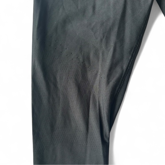 Lululemon Zoned In Tight *27" Size 12 - Picture 7 of 10